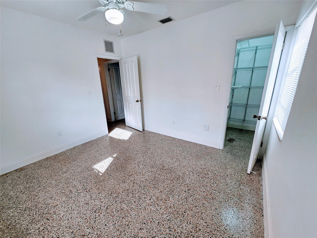2040 Ne 174th Street - Photo 17