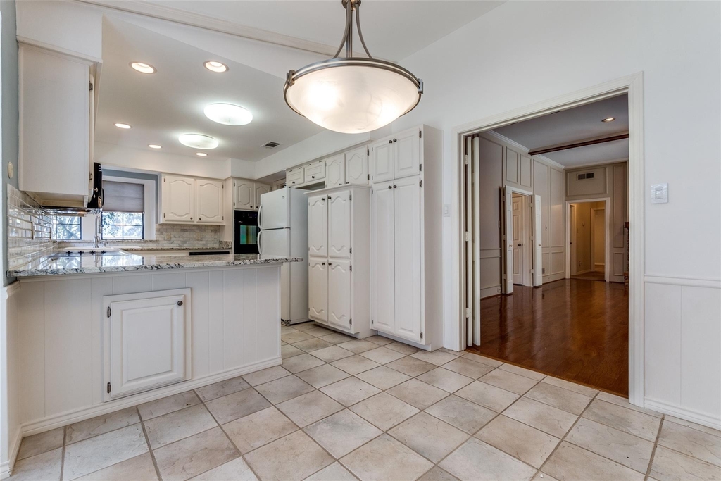 7010 Northwood Road - Photo 11