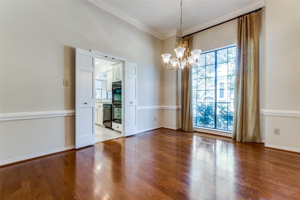 7010 Northwood Road - Photo 10