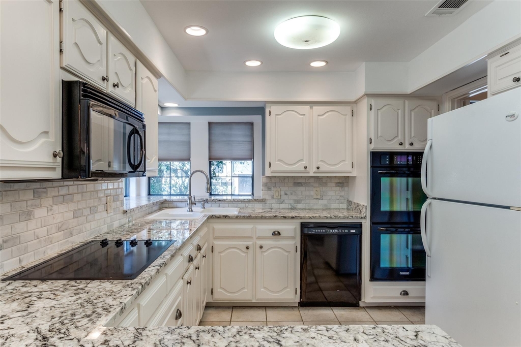 7010 Northwood Road - Photo 13