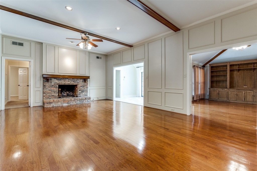 7010 Northwood Road - Photo 5
