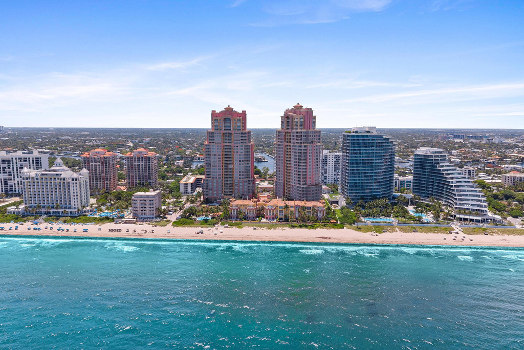2110 N Ocean Boulevard - Photo 1
