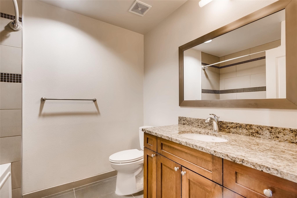928 Travis Avenue - Photo 6