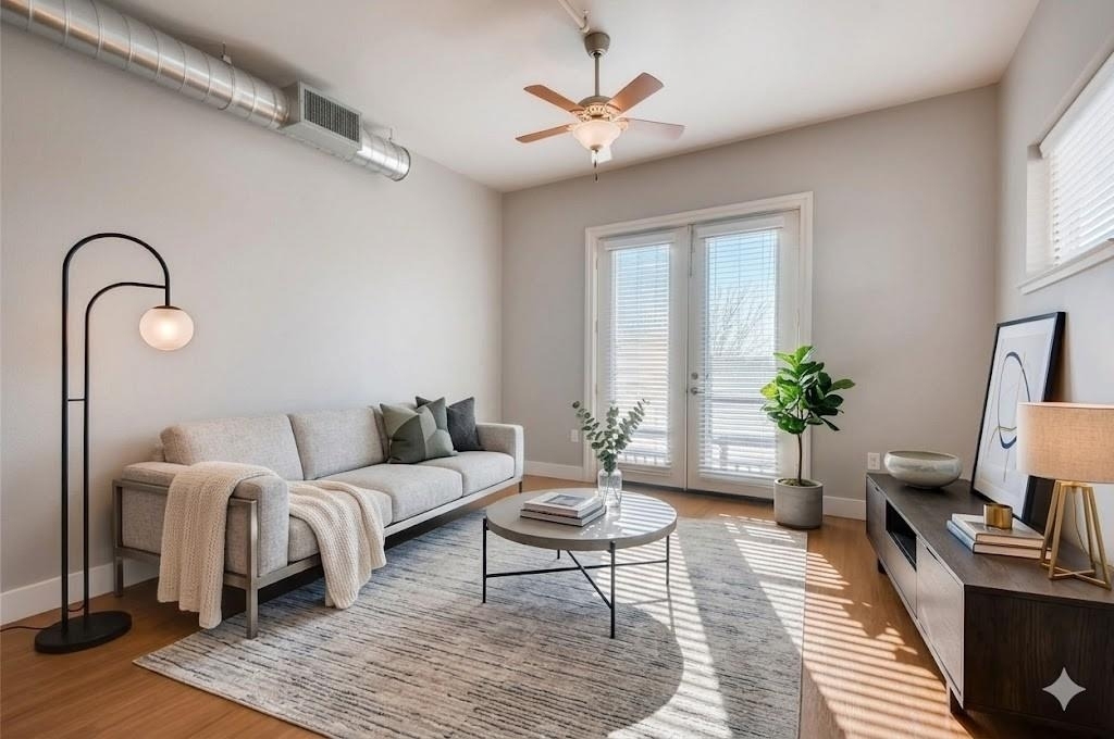 928 Travis Avenue - Photo 3