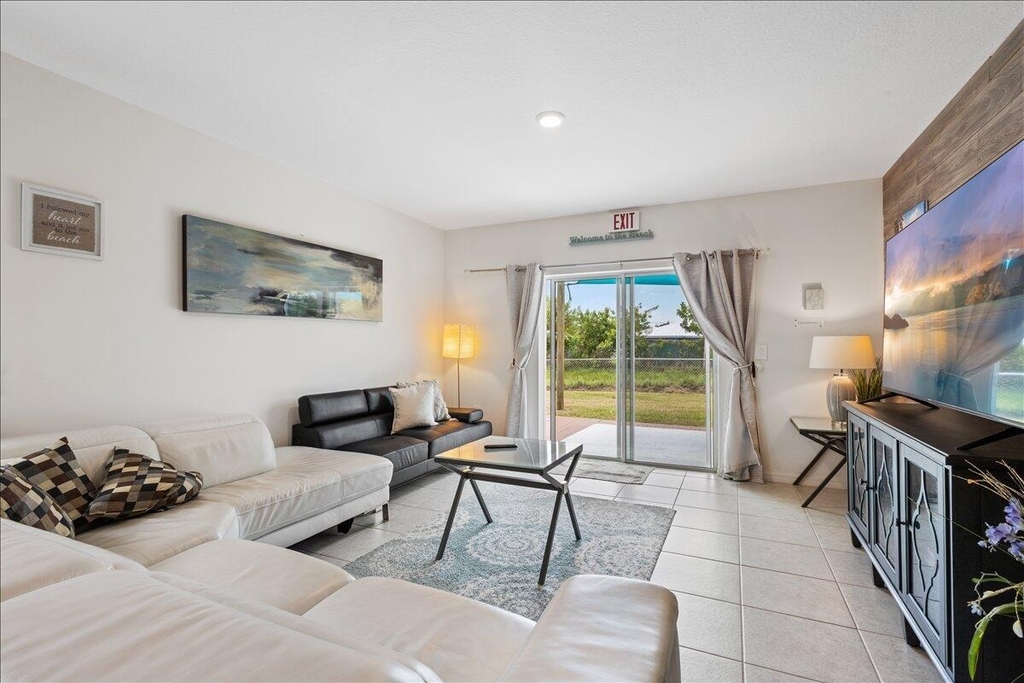 2202 Se Trillo Street - Photo 8