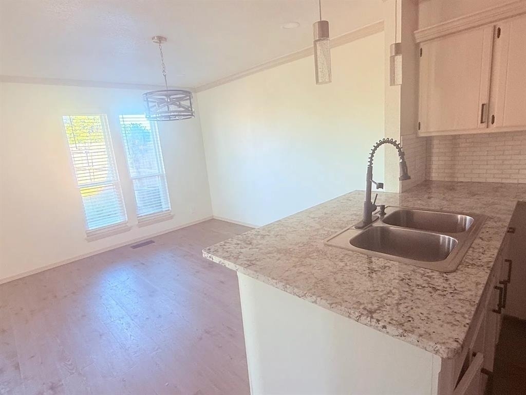 2221 S Shadowridge Court - Photo 8