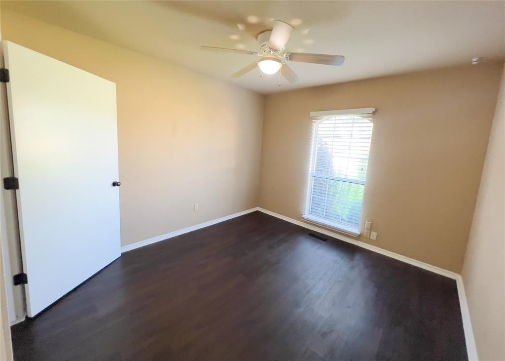11800 Kingsridge Terrace - Photo 16