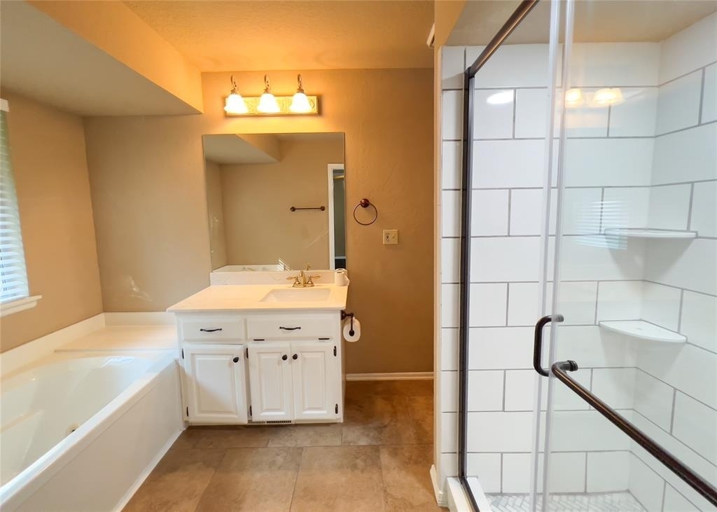 11800 Kingsridge Terrace - Photo 12
