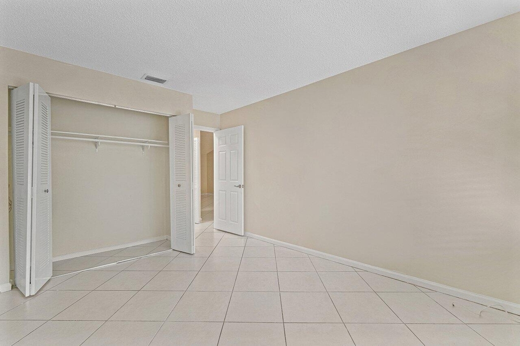 462 Hardwood Place - Photo 21