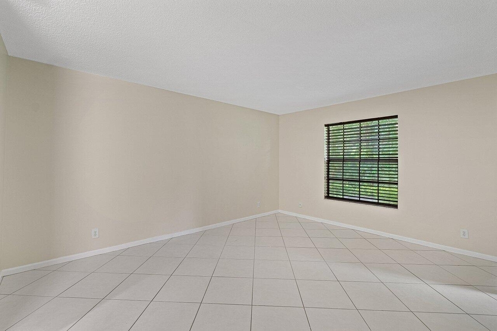462 Hardwood Place - Photo 24