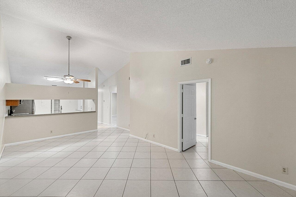 462 Hardwood Place - Photo 8