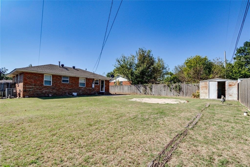 3813 Nw 56th Place - Photo 26