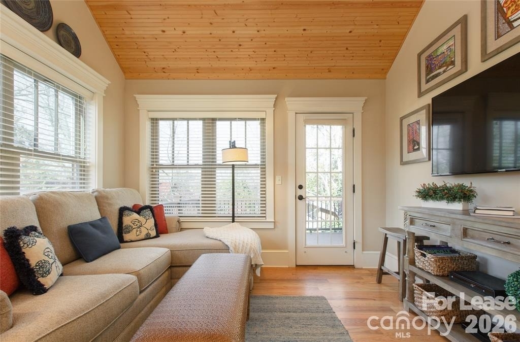 41 Mildred Avenue - Photo 10
