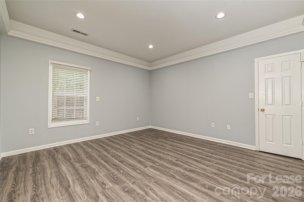 1233 Calhoun Street - Photo 12