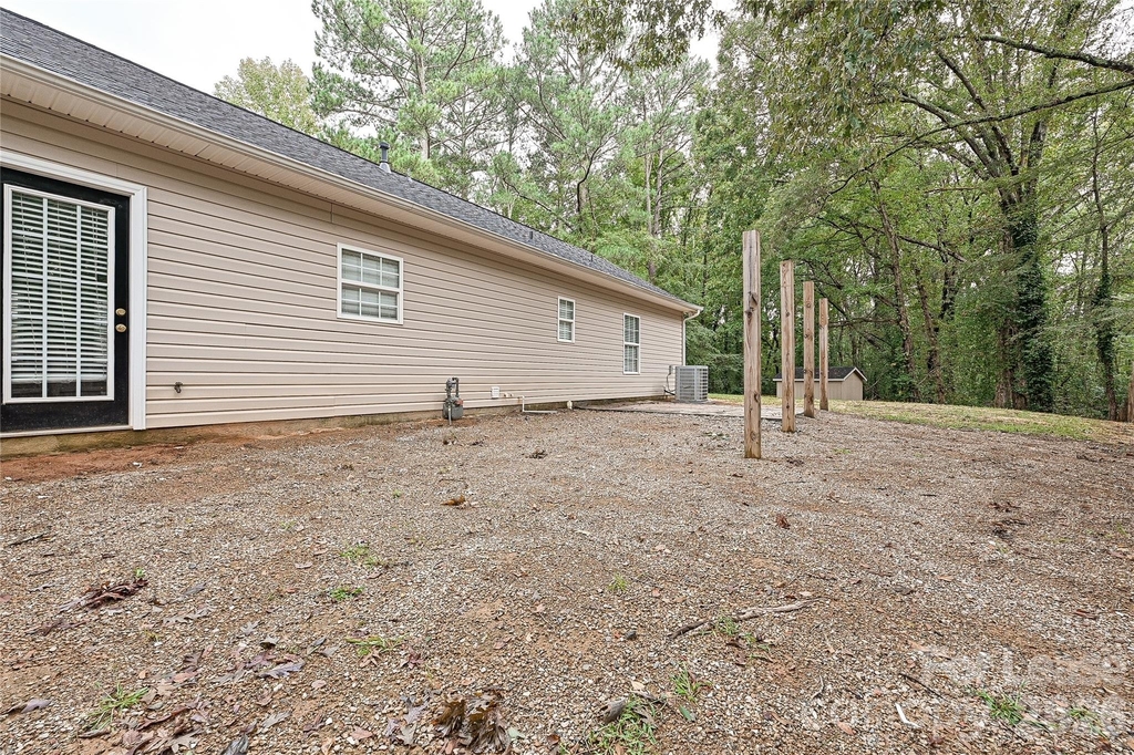 1233 Calhoun Street - Photo 18