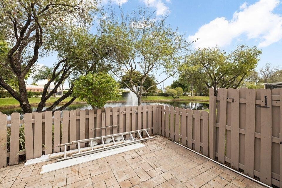 217 Old English Drive - Photo 3