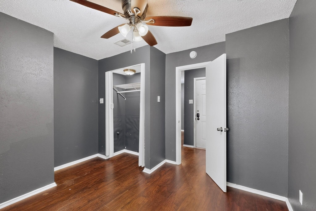 8109 Skillman Street - Photo 19