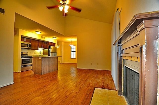 6910 Skillman Street - Photo 3