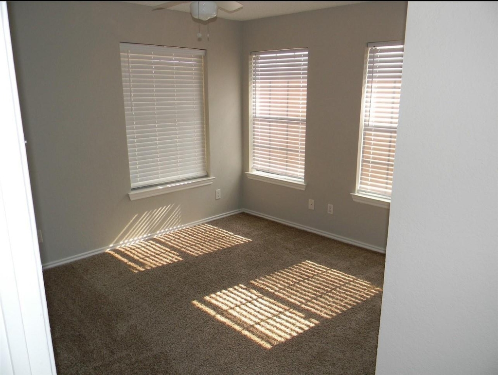 5017 Winder Court - Photo 12