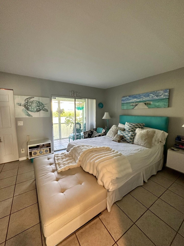 3000 Springdale Boulevard - Photo 14