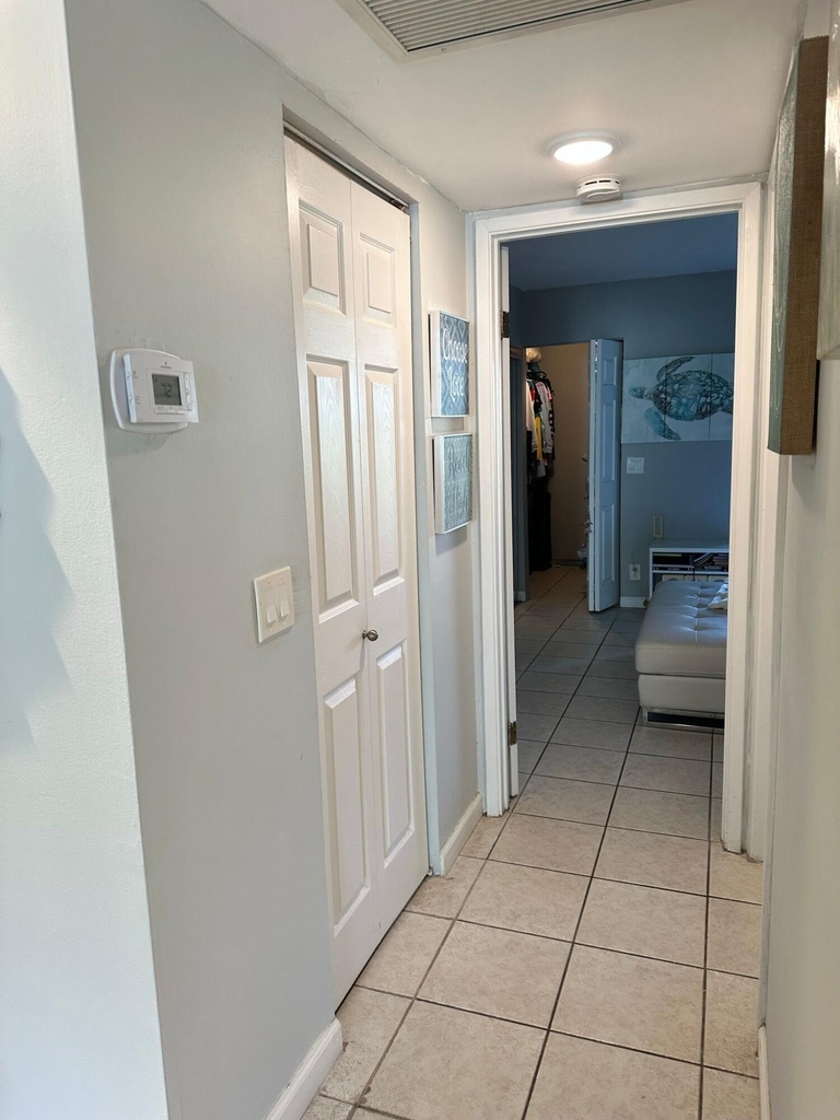 3000 Springdale Boulevard - Photo 10