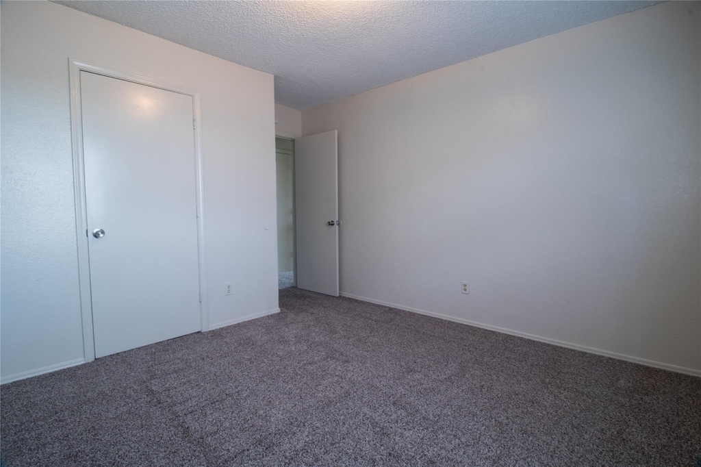 2203 Chase Court - Photo 9