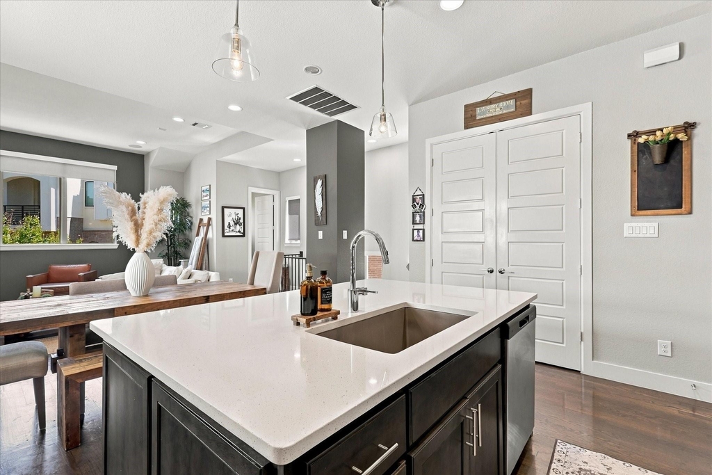 7846 Verona Place - Photo 15