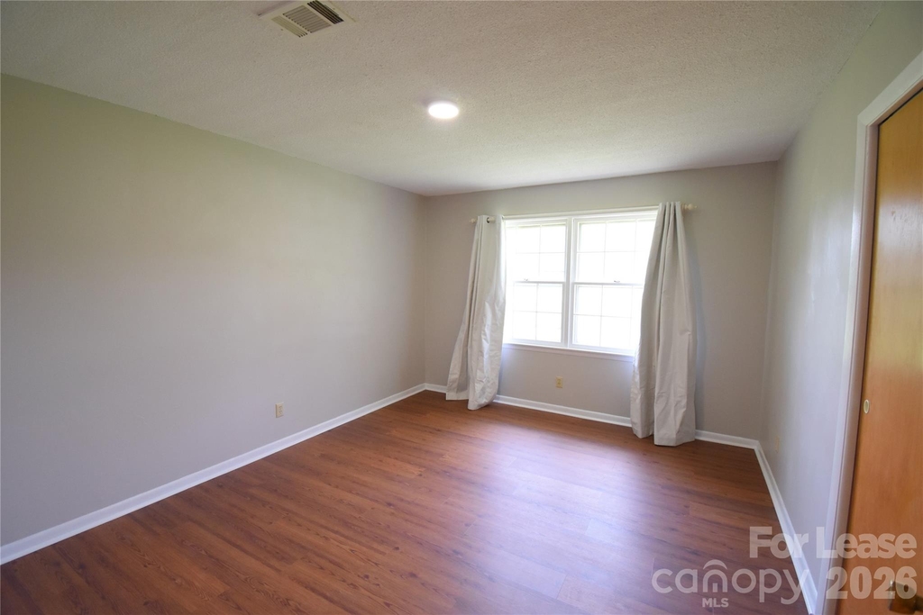 4099 Shenandoah Drive Sw - Photo 16