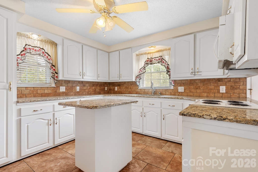 35 Sumner Avenue Nw - Photo 10