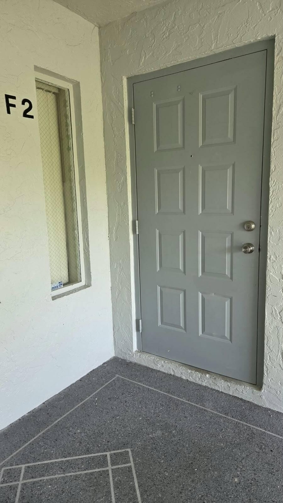 1002 Green Pine Boulevard - Photo 2