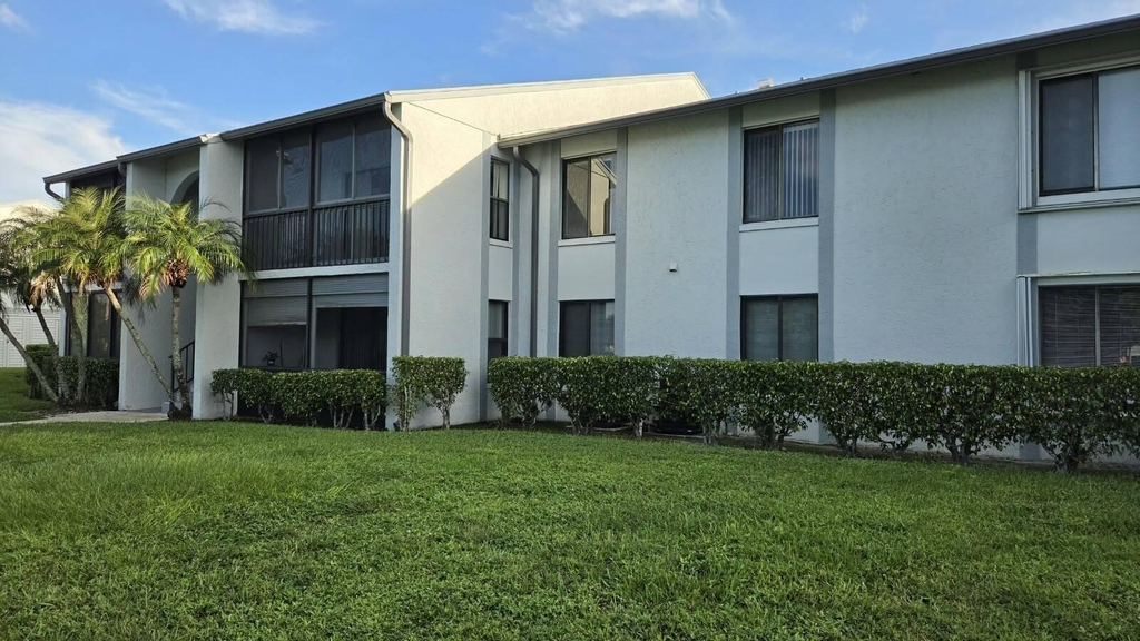 1002 Green Pine Boulevard - Photo 1
