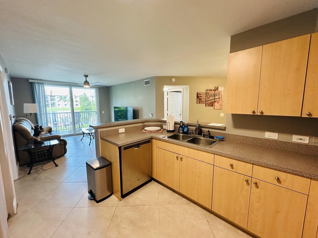 902 Villa Circle - Photo 5