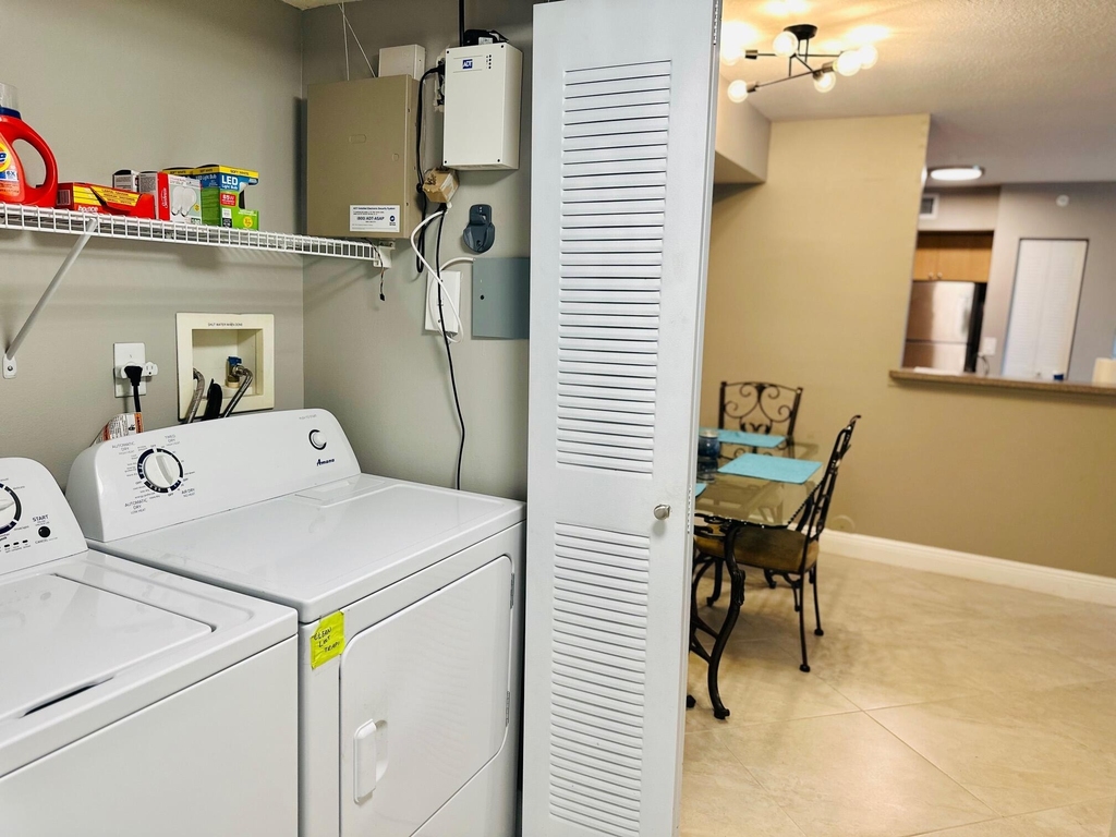 902 Villa Circle - Photo 16