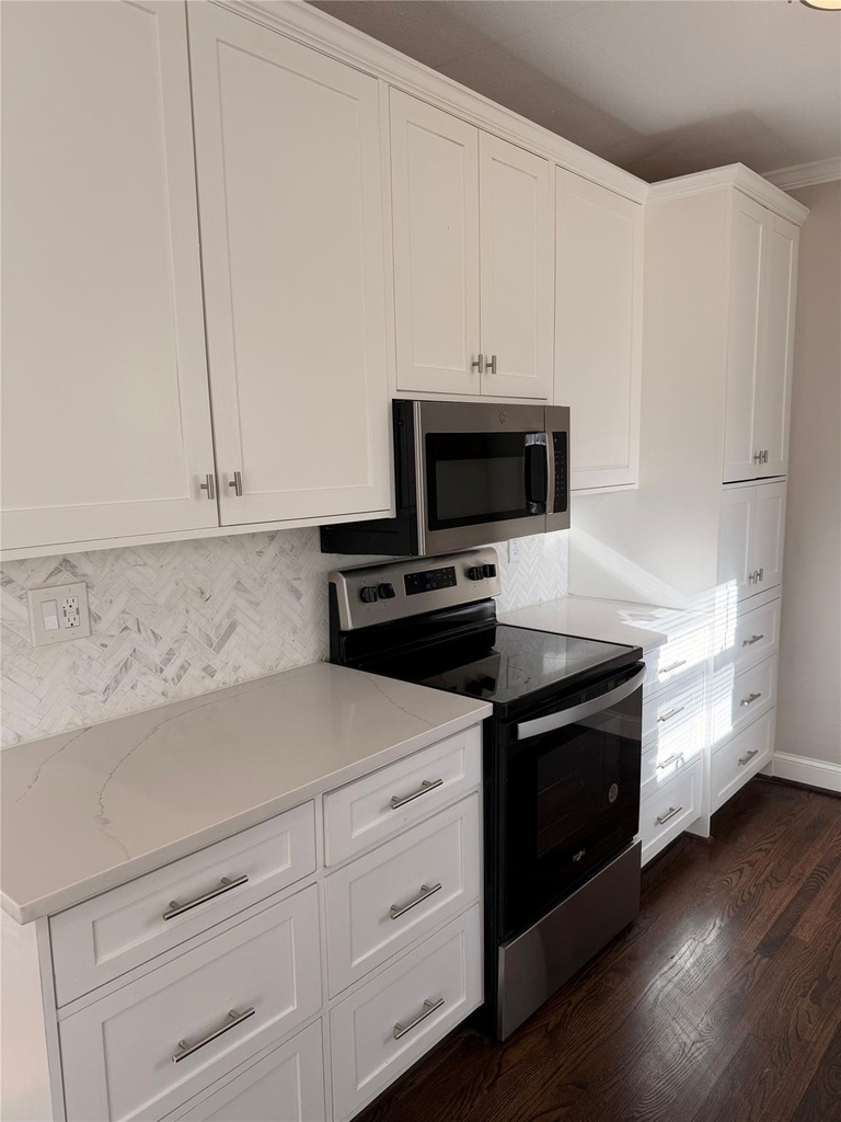 4112 Junius Street - Photo 9