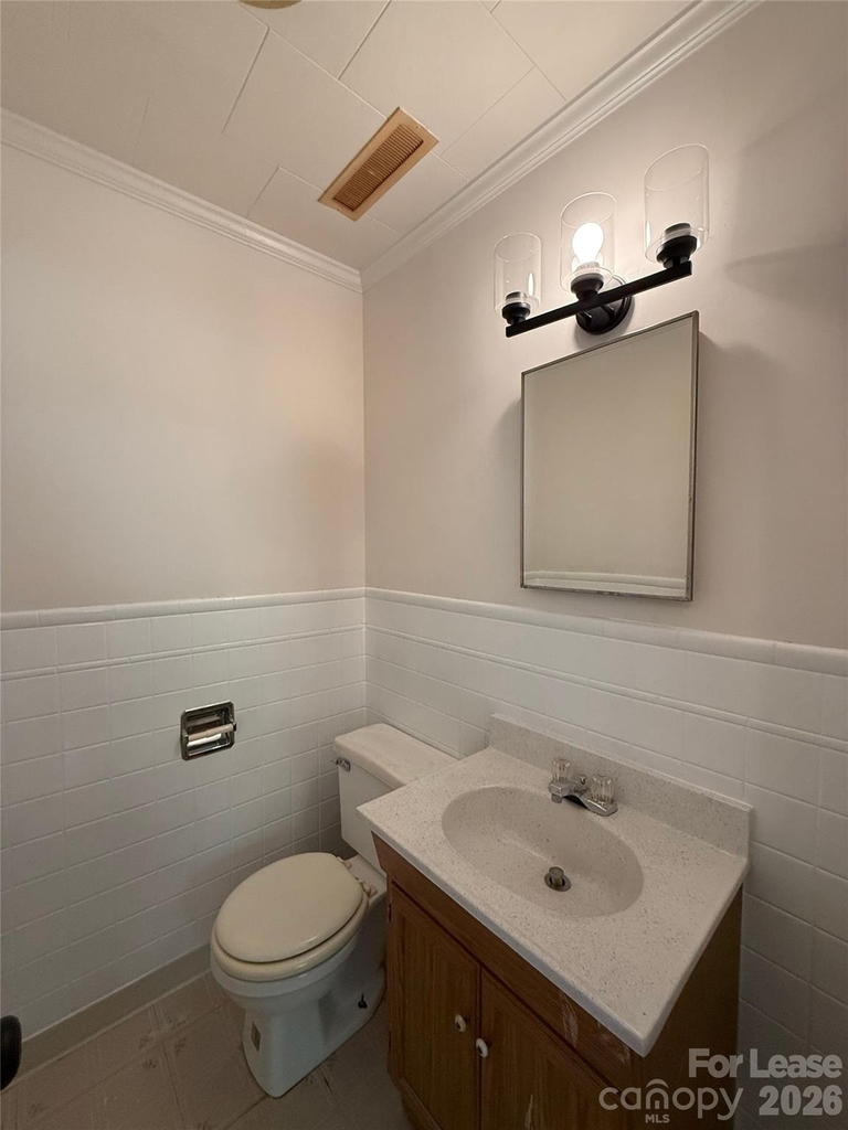 805 E Iredell Avenue - Photo 12