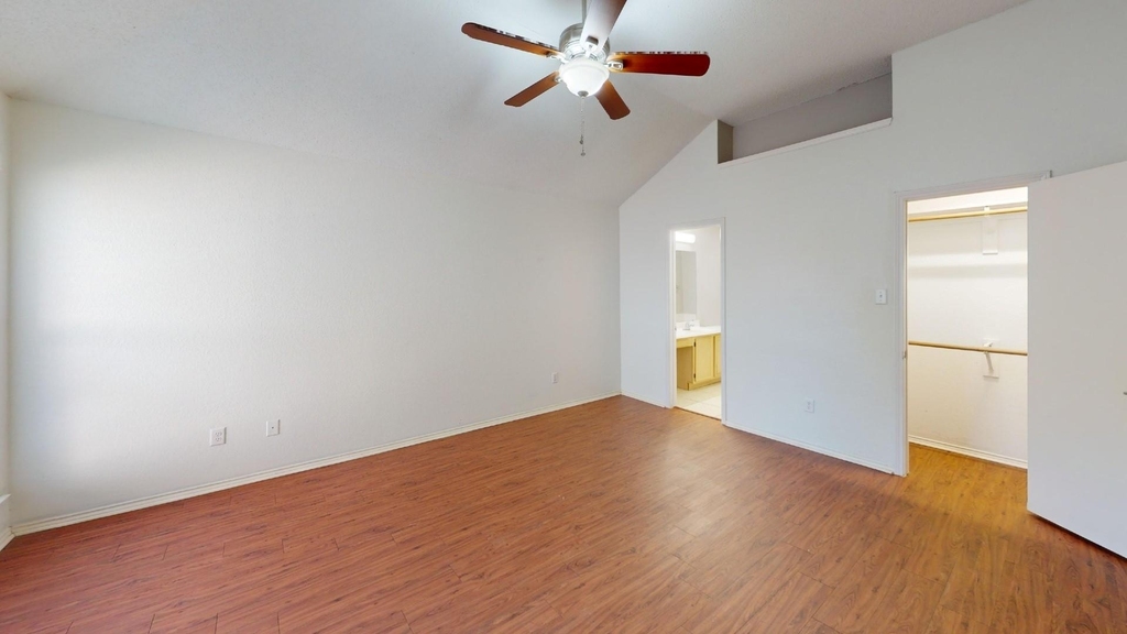 5210 Welbeck Court - Photo 10