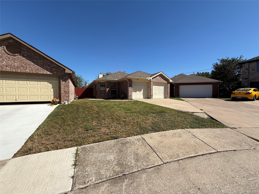 5210 Welbeck Court - Photo 1