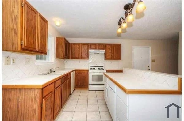 824 Foxwood Lane - Photo 3