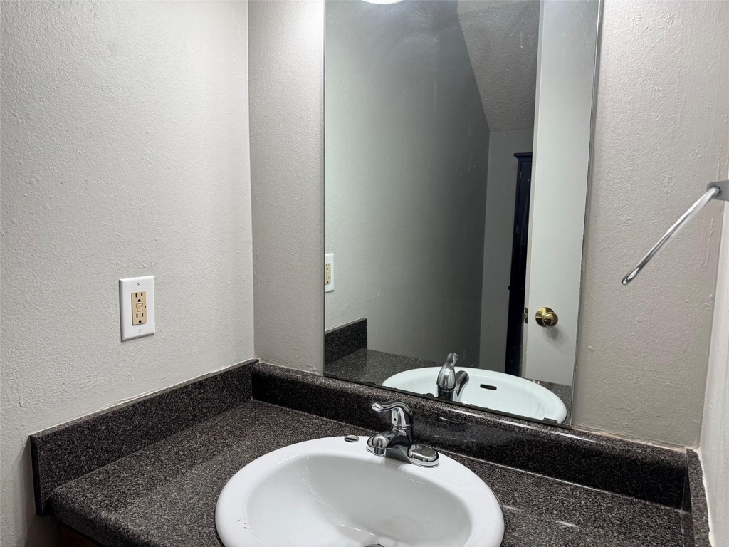 1131 Dallas Drive - Photo 6