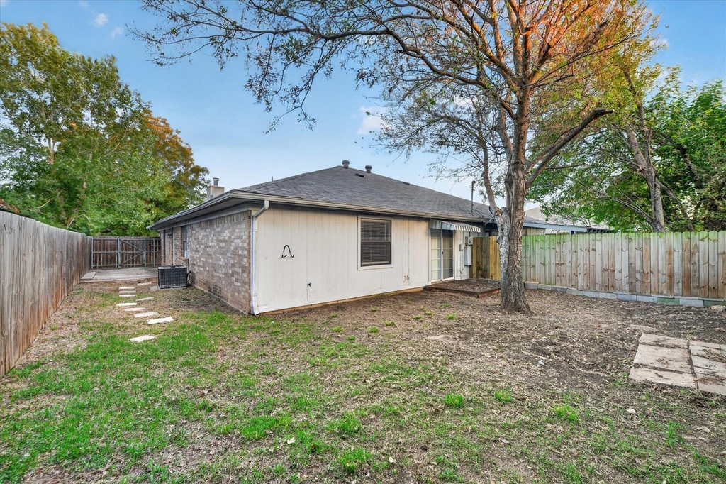 6319 Christy Court - Photo 25