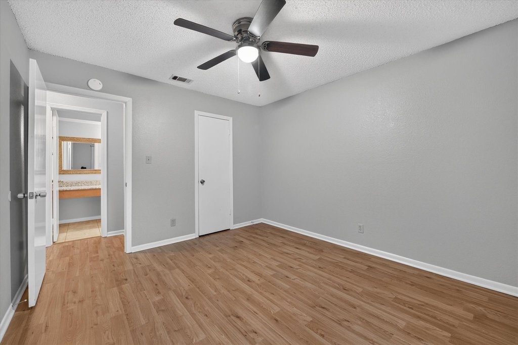 6319 Christy Court - Photo 12