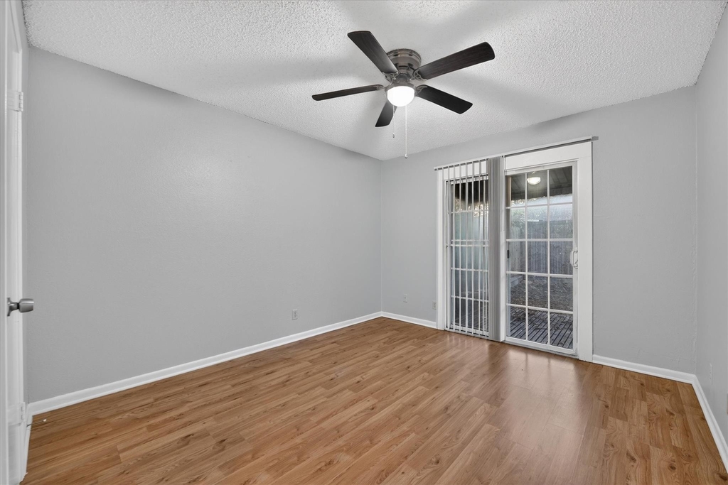 6319 Christy Court - Photo 11