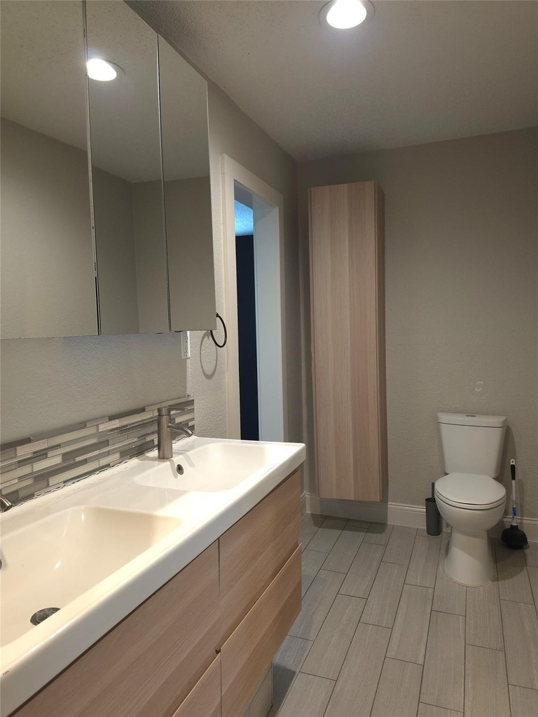 3123 Arizona Avenue - Photo 11