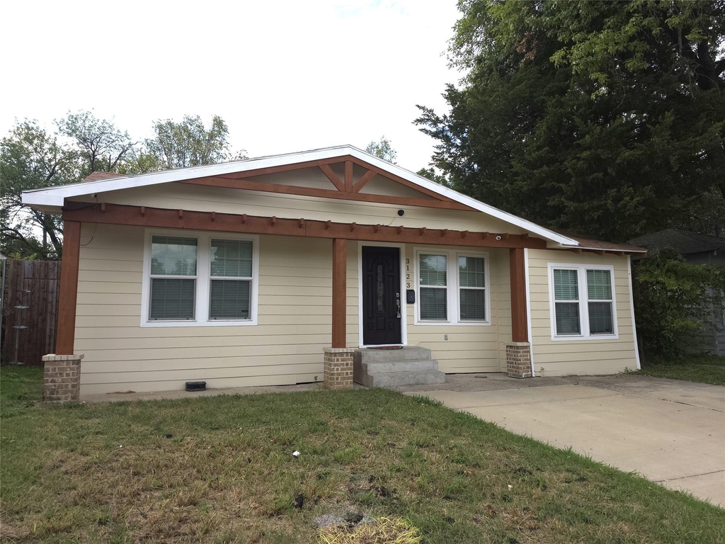 3123 Arizona Avenue - Photo 1