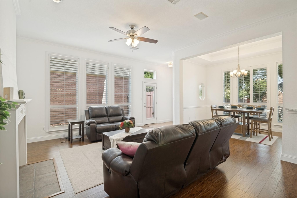 6924 Harvey Lane - Photo 4