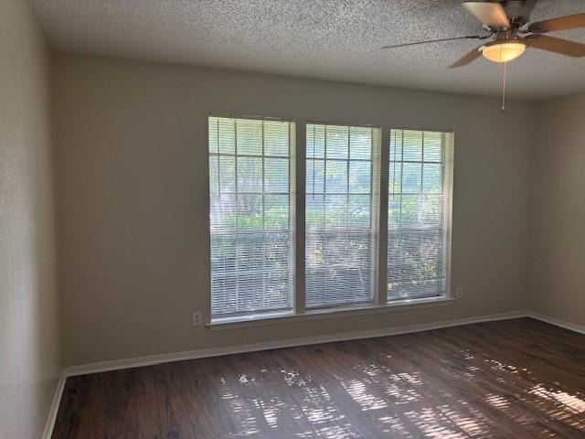 715 Oakwood Lane - Photo 12