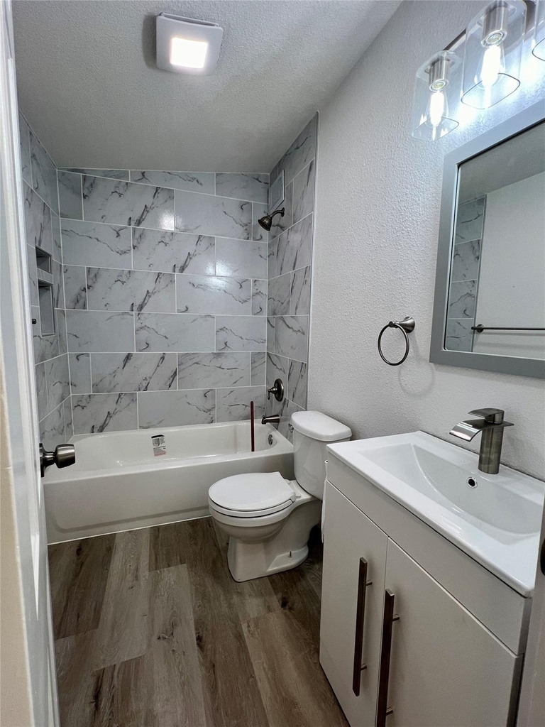 909 Hallum Street - Photo 5