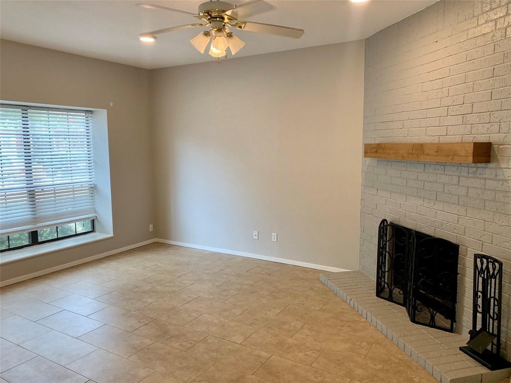 214 Samuel Boulevard - Photo 3