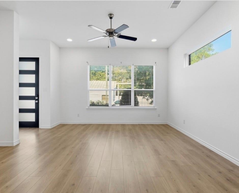 2825 Stanley Avenue - Photo 5