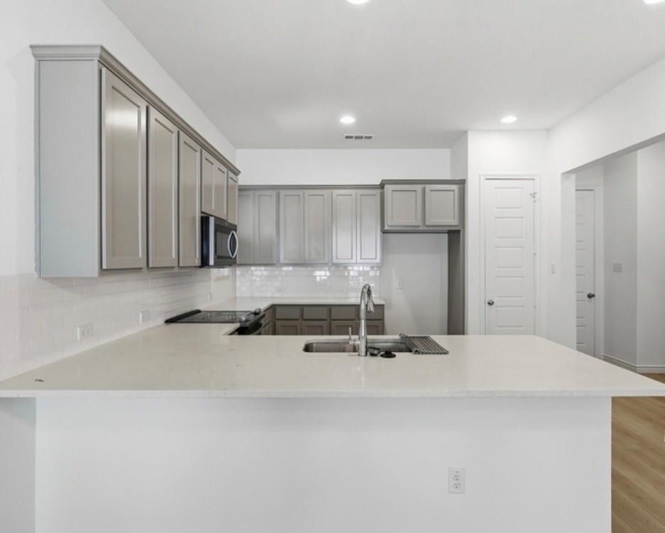 2825 Stanley Avenue - Photo 11